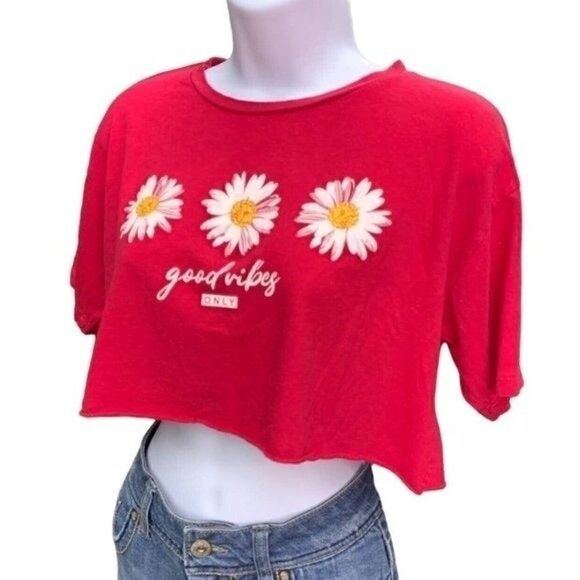 Papaya Red Cropped Flowers Tee Small - Picture 1 of 3